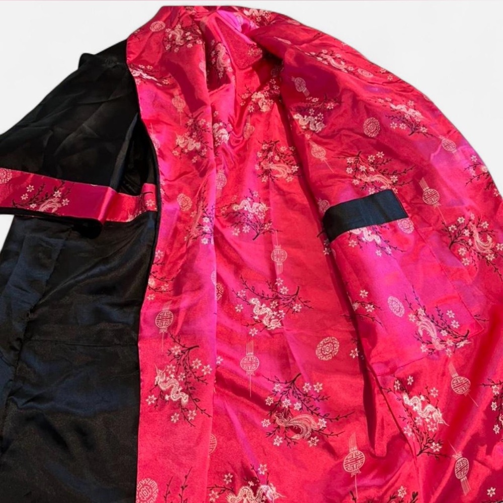 Beautiful Reversible Robe - Picture 2 of 7